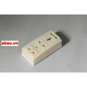Ổ cắm 3 cửa