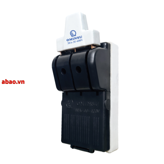 Cầu dao 3P 30A cực đúc Ominsu K38H